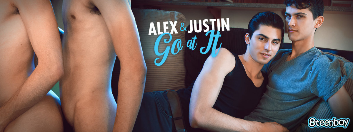Alex & Justin Go At It / 4015