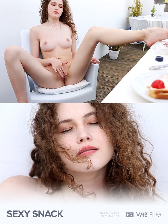 2015-06-21 Heidi - Sexy Snack